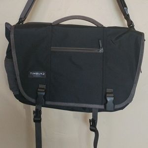 Commute Messenger Bag Small